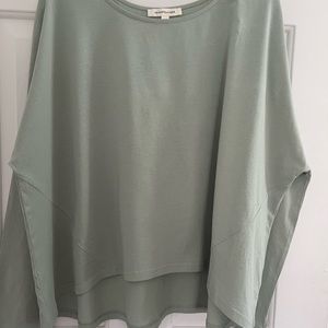 Women’s S/M Grade & Gather 100% Cotton Blouse in light green